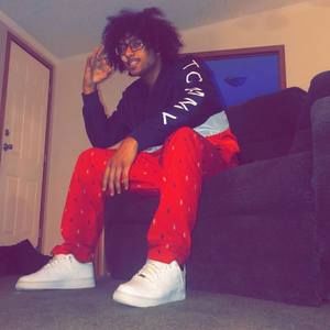 Meet your Posher, Lucas